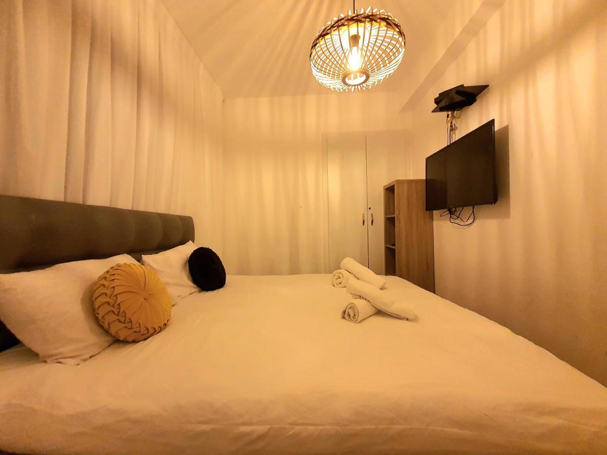 Barak Royal Suites 52 Garden - חמש דקות מהים ומהטיילת Ейлат Екстериор снимка