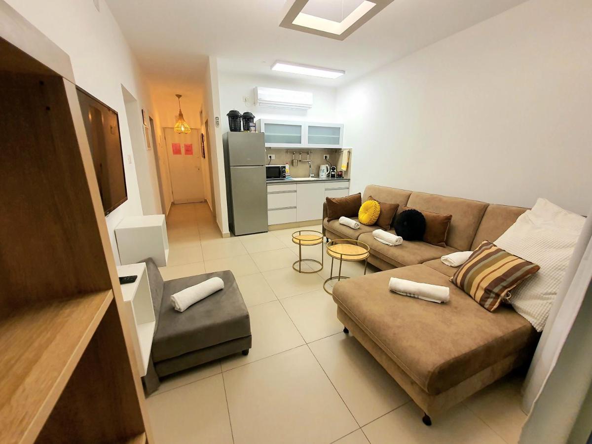 Barak Royal Suites 52 Garden - חמש דקות מהים ומהטיילת Ейлат Екстериор снимка
